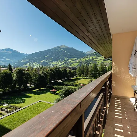 Gastein Living شقة *